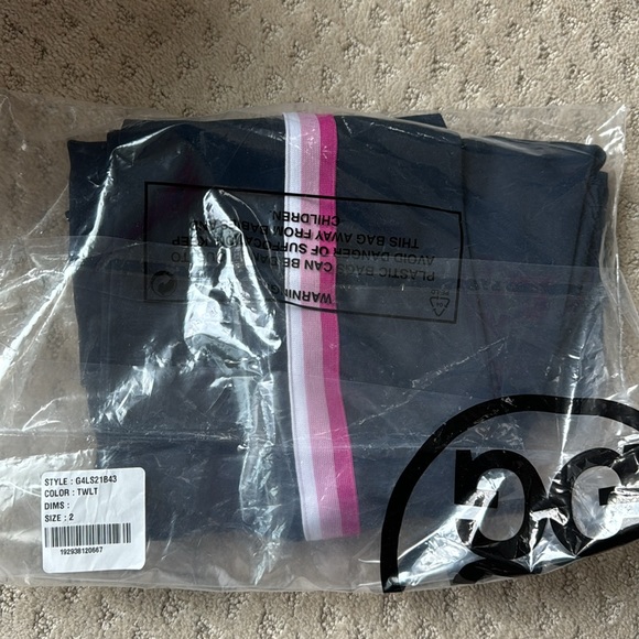 G Fore Women’s Golf Pants Tuxedo Stripe Pink - SOLD OUT ~ - Picture 2 of 6